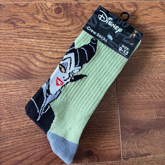 Disney Villain: Maleficent Crew Socks - Picture 1 of 4